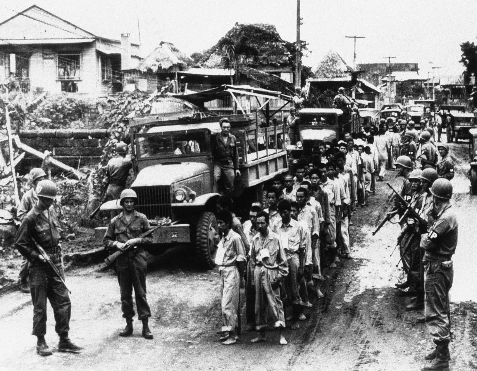 1945: Luzon Japanese Prisoners